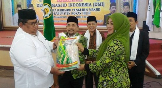 DMI Rohil Safari Ramadhan Dan Tarawih Sampai Kepelosok Desa